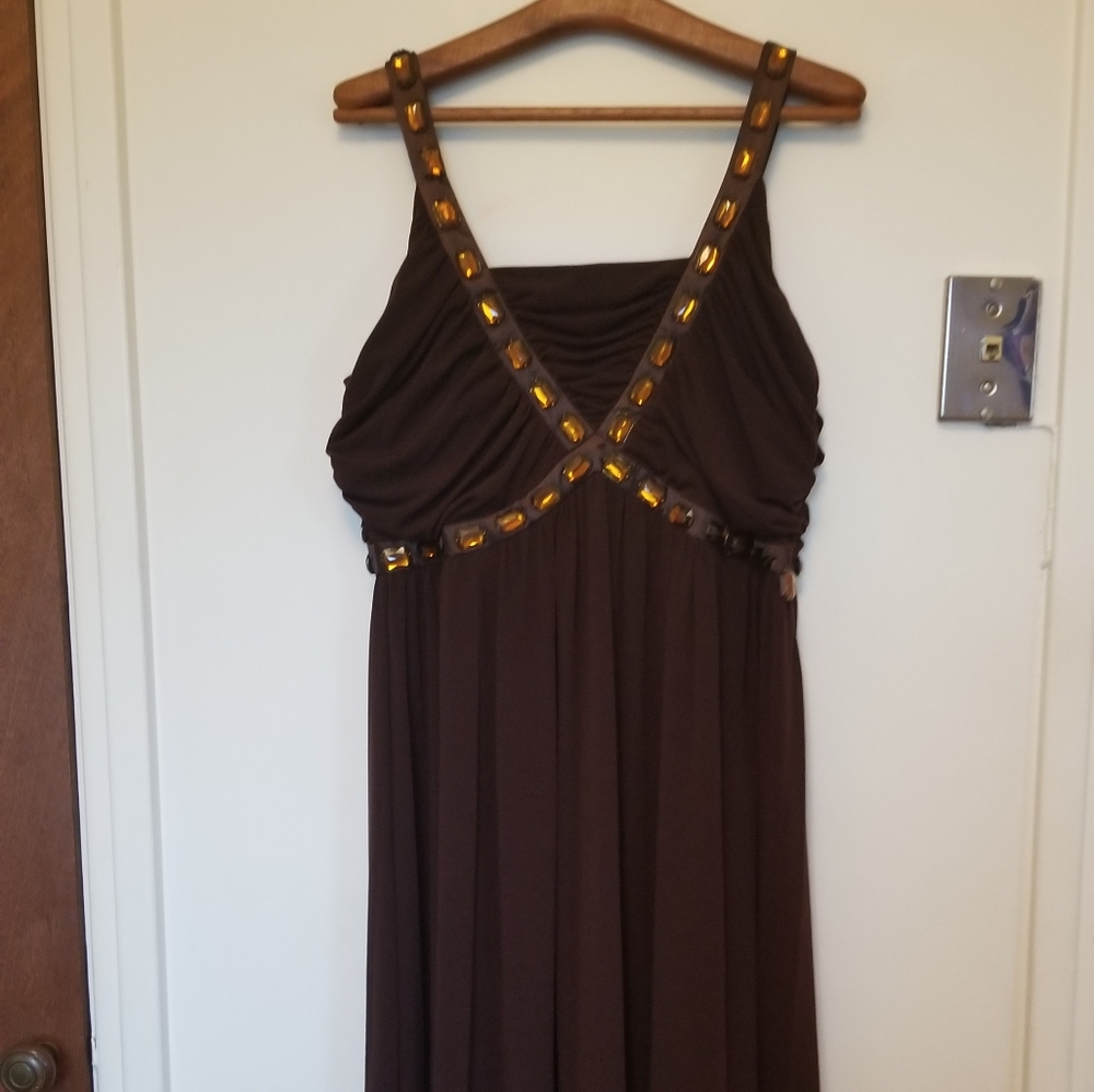 Dress - Picture 2 of 4